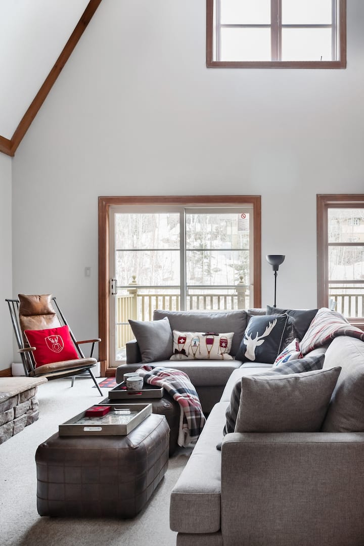 22 Best Airbnb Vacation Rentals In Mont Tremblant, Canada Trip101