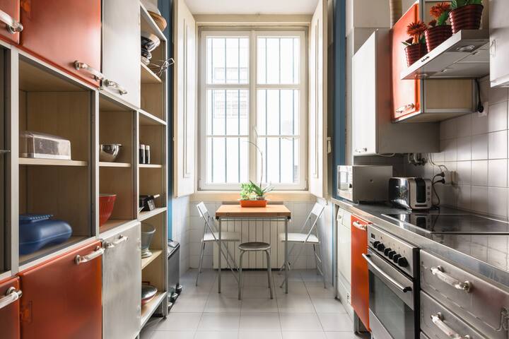 Cosy & Stylish 4B Home in Chiado gallery image 5