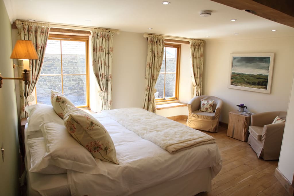 Quality top linen from the White Company and all beds 100% comfortable.