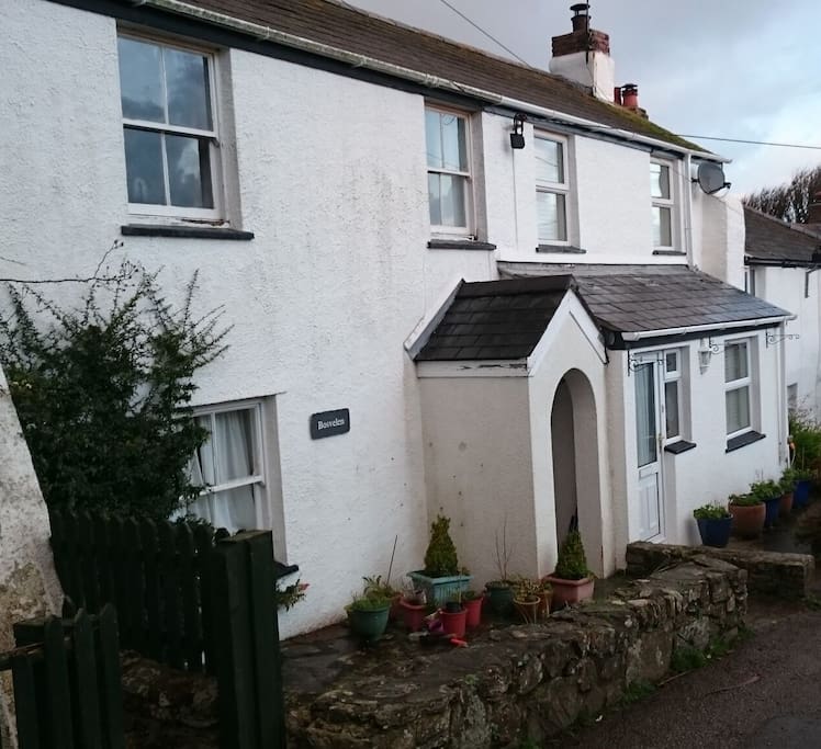 The front of the cottage