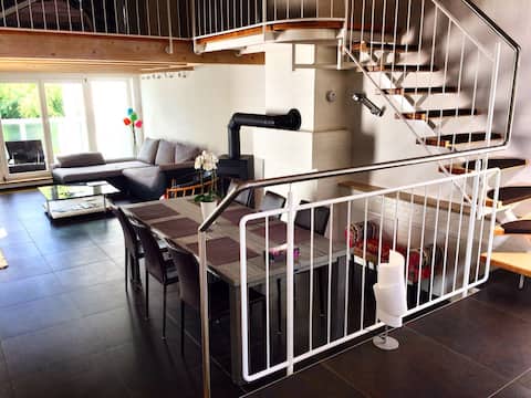 Successful Airbnb property: 🔥 STYLISH PENTHOUSE near center🔥 in München