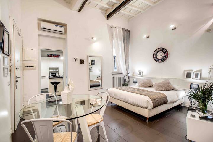 Trastevere Miracle Suite gallery image 2