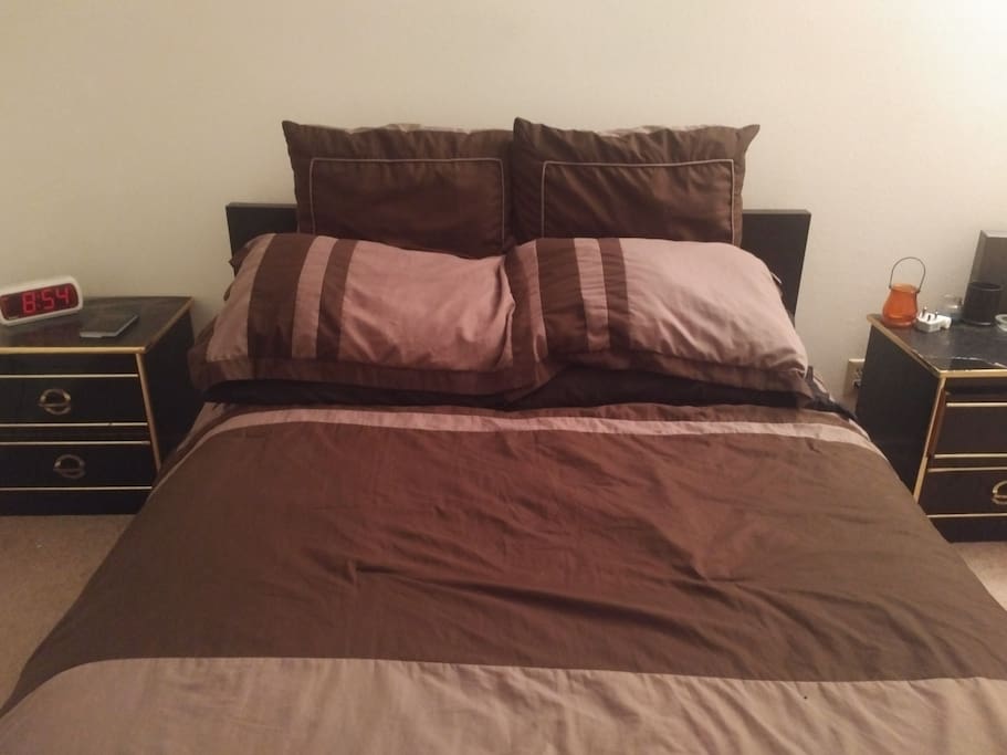 Bed/Bedroom