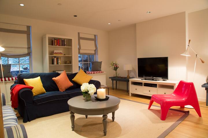 Beautiful GRDN Apt Chelsea Meatpacking gallery image 2