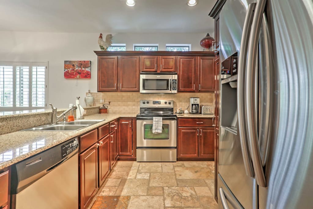 Whip up tasty meals for the whole group in this fully equipped kitchen.