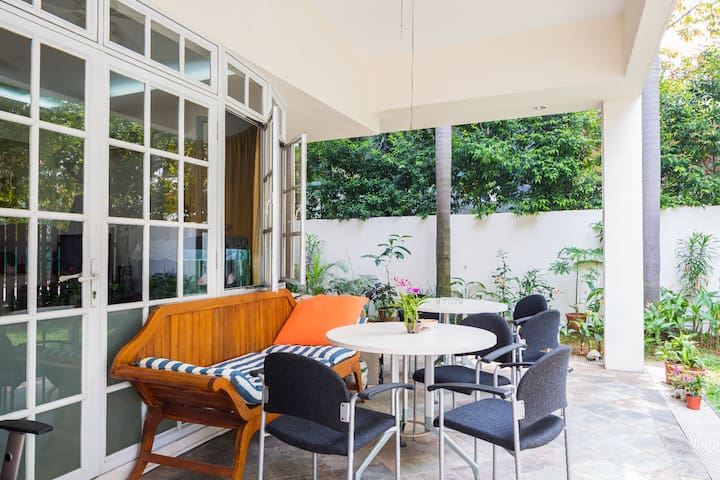 Luxurious En Suite 1 Near Orchard