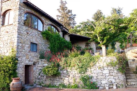 3 BEDROOM Authentic stone house on olive grove