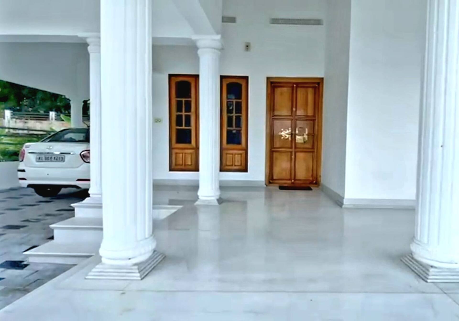 Marble Mansion Homestay Fully Furnished 4BHK Villa — photo 5