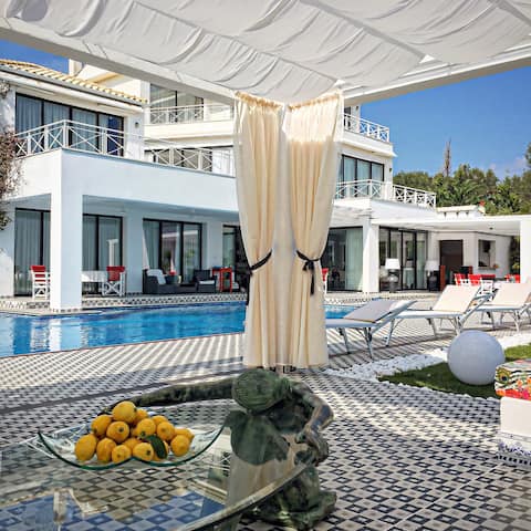 Blue Sea Villas: the ultimate luxury