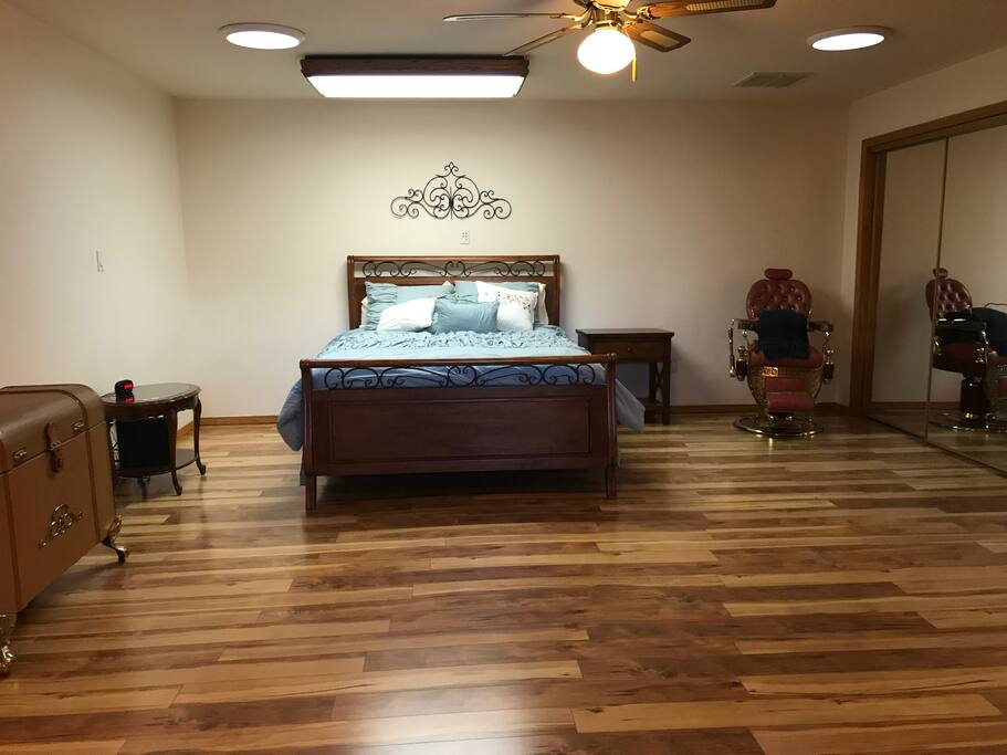 Suite B