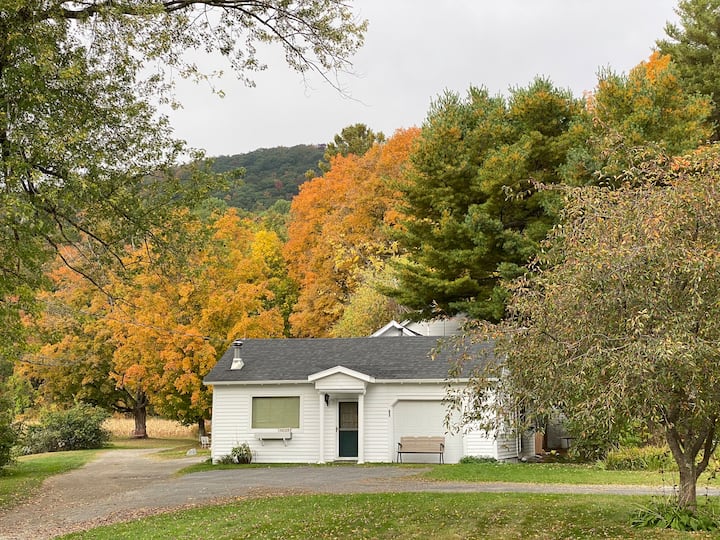 Lake Onota Vacation Rentals & Homes Pittsfield, MA Airbnb