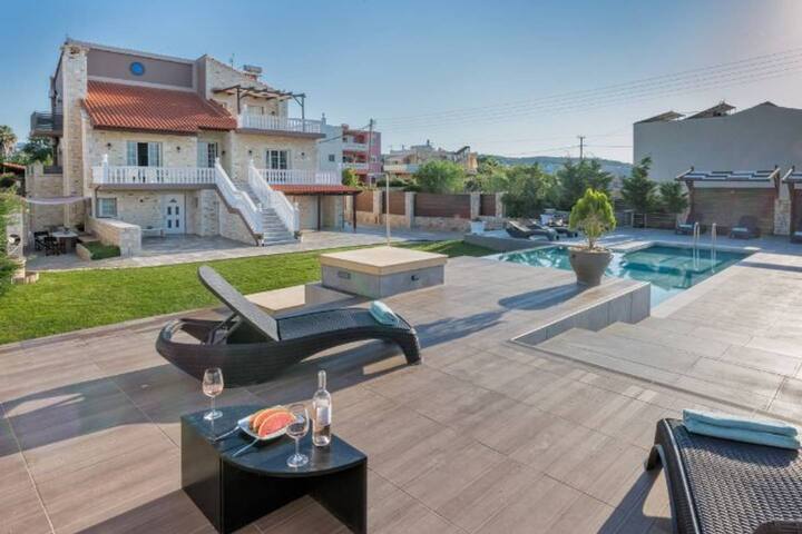 Grecian Villas – Beachfront Villa Poseidon In Male