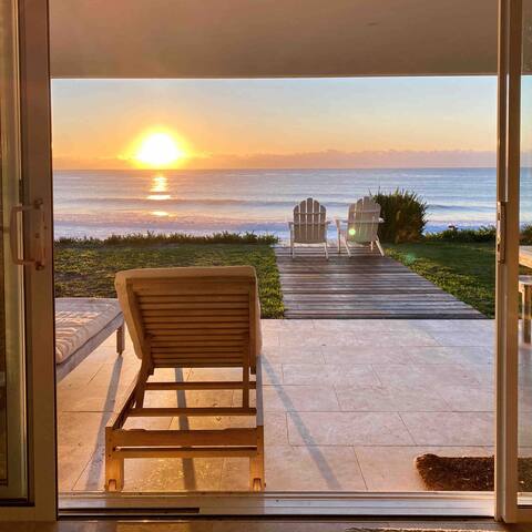 Beachfront luxury holiday home Umi Boomerang Beach gallery image 3