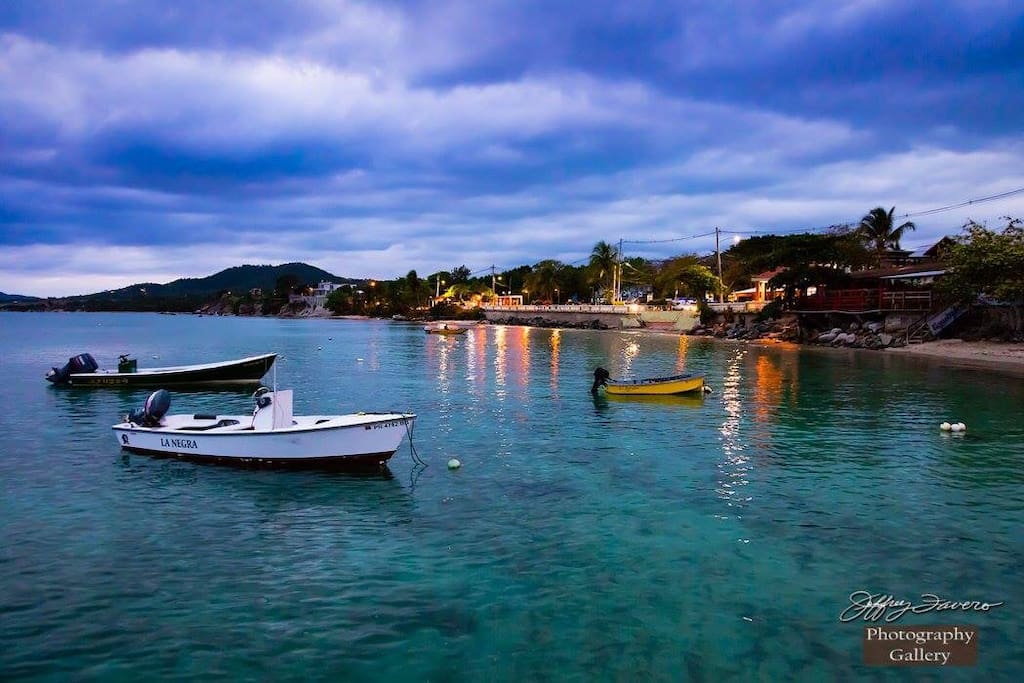 Just steps from your room is the Esperanza Malecon
