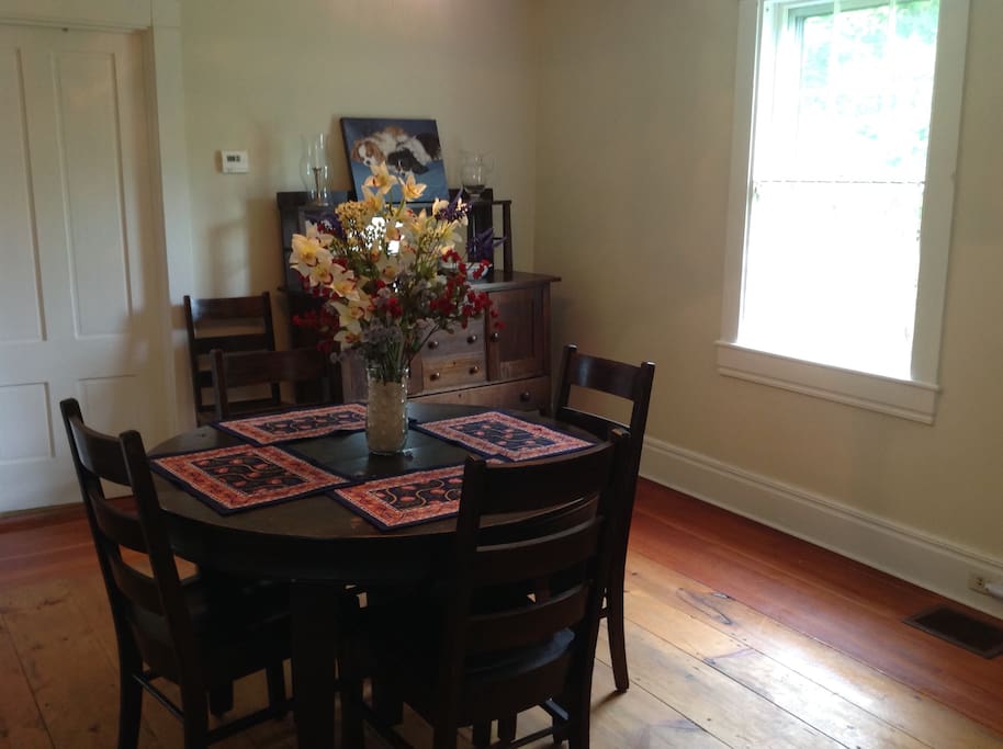 Enjoy your next meal in the dining room at 592 Partridge Cove Road. Need more seating - the table expands to seat six!
