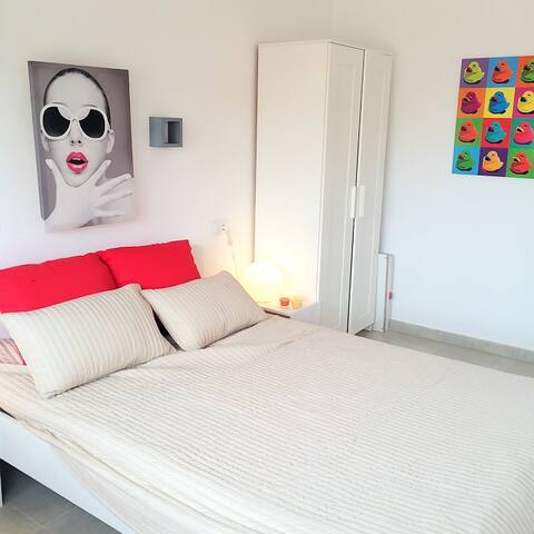 Iron Man Y No Me Invito<br/> Iron Man Y No Me Invito<br/>