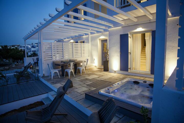 Villa Dimitra by the Sea gallery image 4