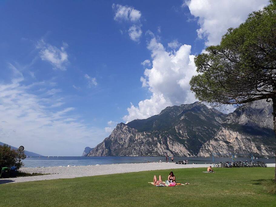 Distiamo 3 minuti a piedi dalla spiaggia