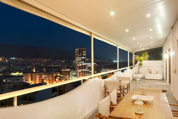 Athens 360 Penthouse, panoramic city view