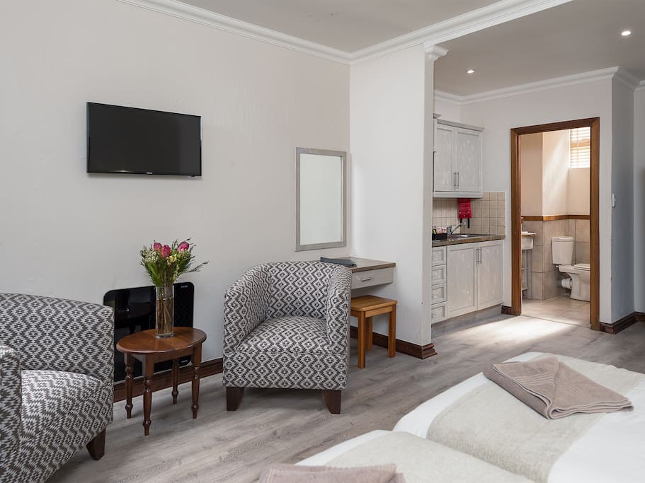 Studio Apartment