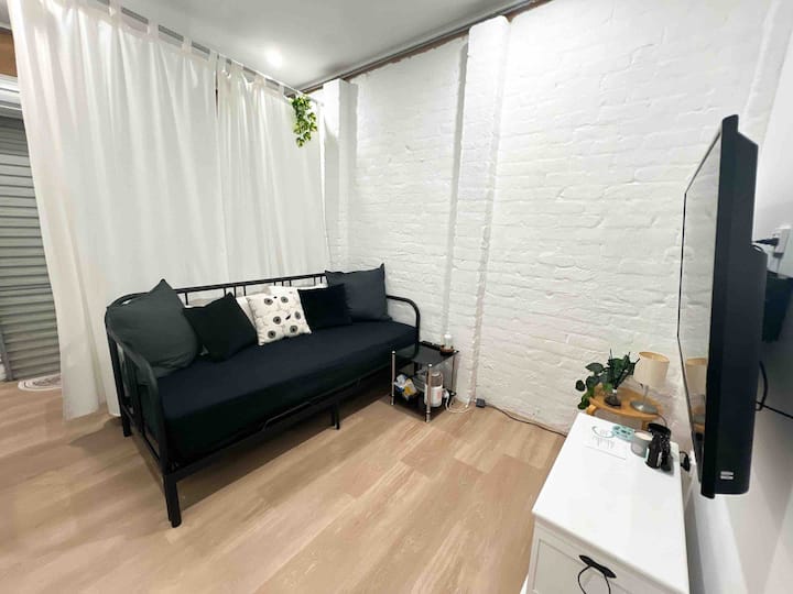 Terrance Studio In The Popular 'Paddinghurst’ - Sydney