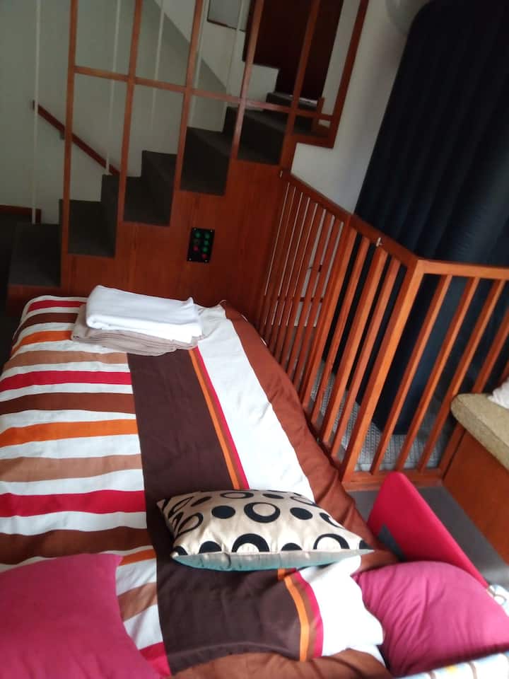 საძინებელი 4