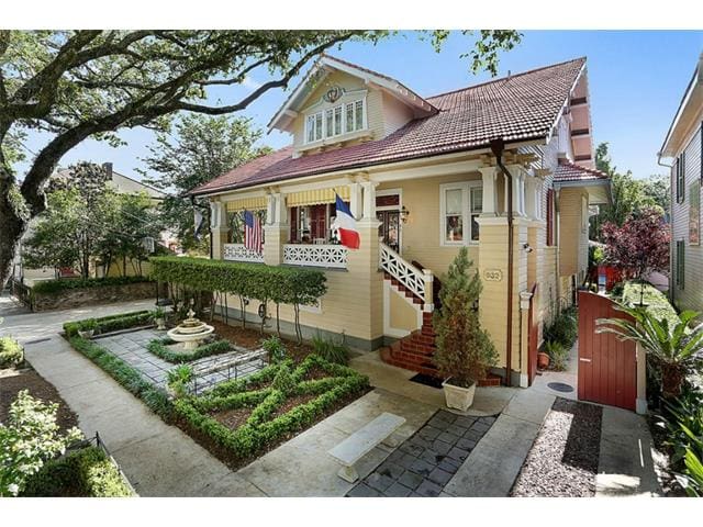 Mid City Elegance with Private Pool gallery image 2