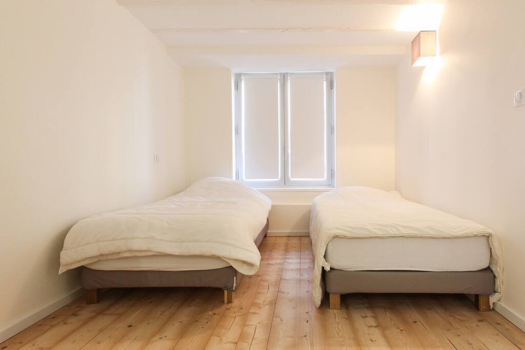Chambre 2 lits simples