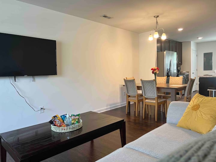 Newly Built Spacious Townhouse near RVA+Short Pump Townhouses for