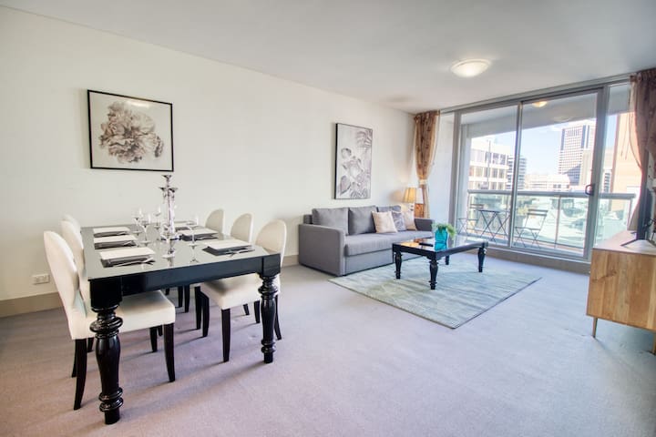 Superb 3-Brs Apt in Heart of City: Darling Harbour