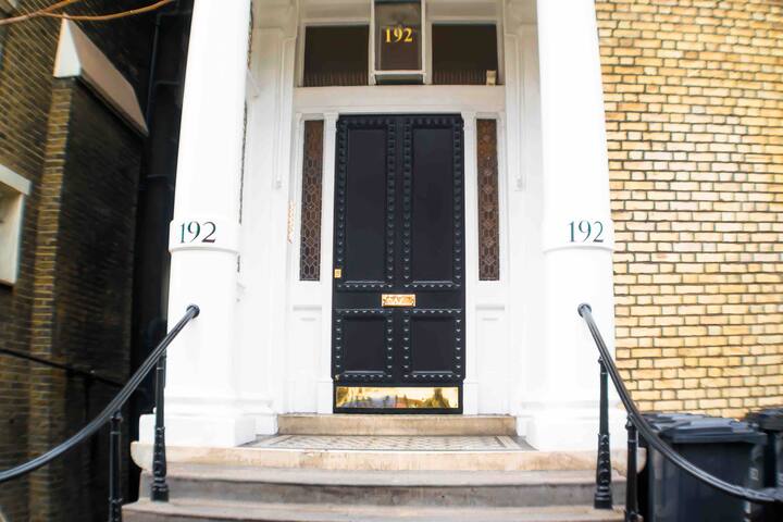 gorgeous flat in Chelsea gallery image 4