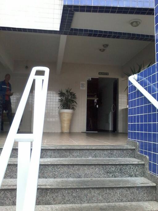 Guarita com segurança 24 hs.