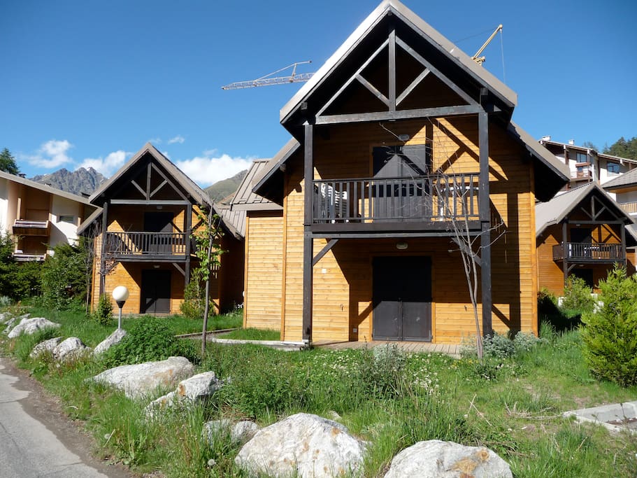Vue du chalet de l'extérieur