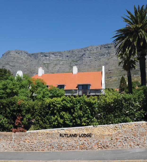 This architectural landmark has an ambiance, decoration and warmth which is second to none.