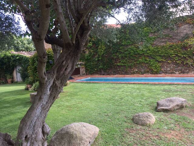 Masia Catalana con encanto en la Costa Brava gallery image 2