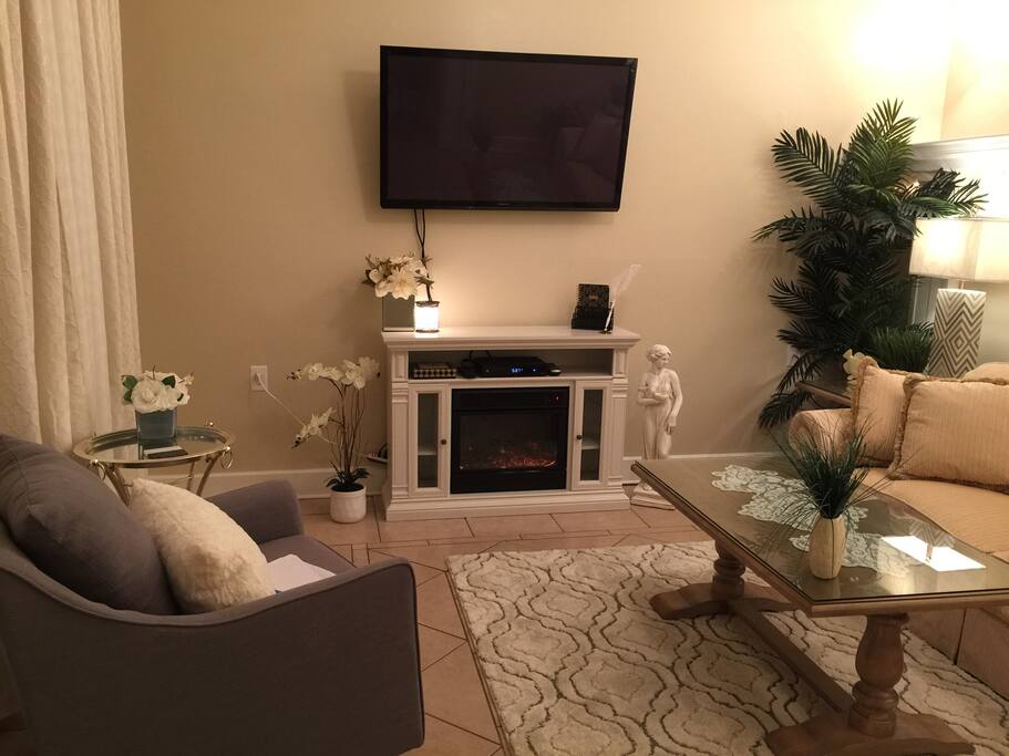 Relax in comfort in the living room...
