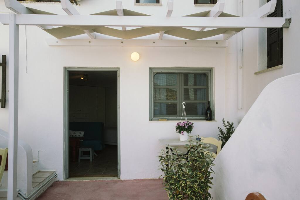 The entrance of the studio.
