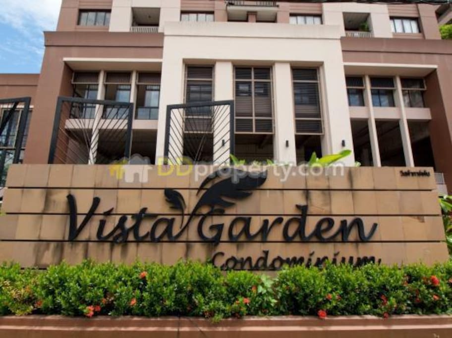 Vista Garden Condo Sign