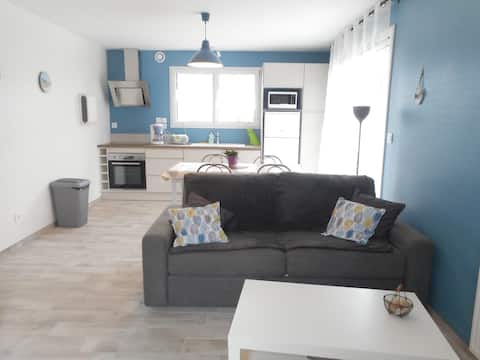 "LE P'TIT ZEF" 4 Pers classed 3*. WIFI. 8 km from SEA.