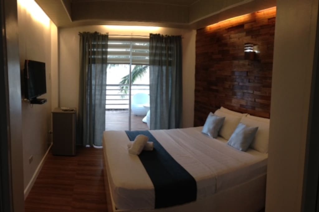 60" w/ pullout sleeps max3. - PHP 2500/night. 500/extra person.
