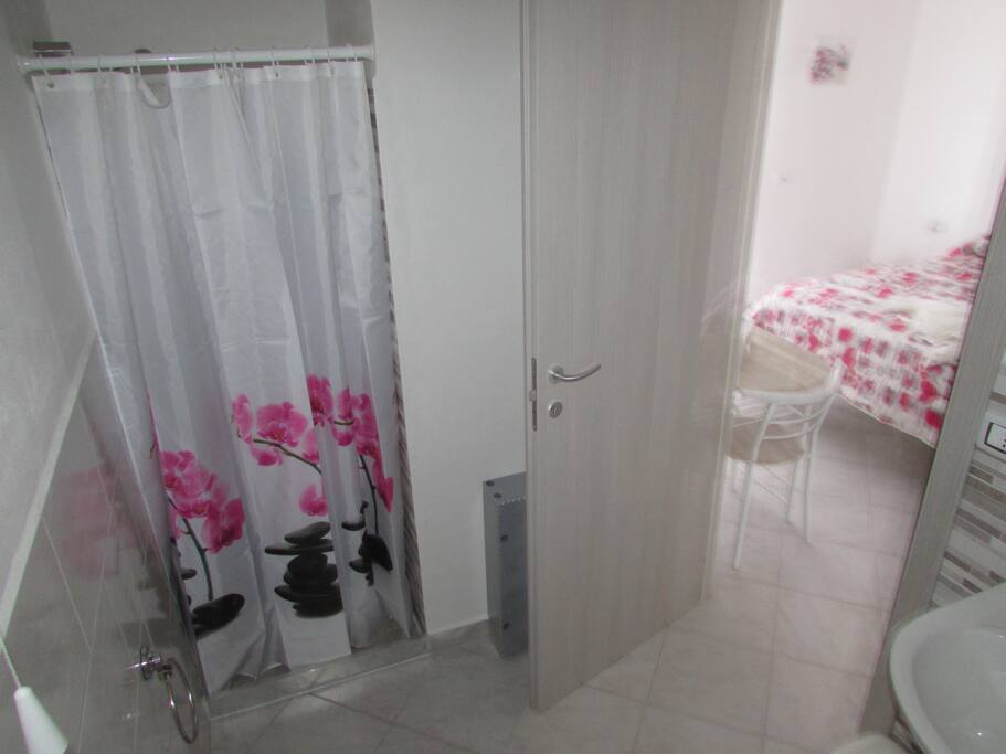 BAGNO LOVE