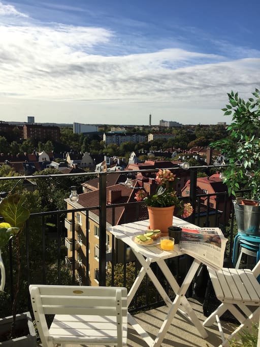 Breakfast on the balcony?