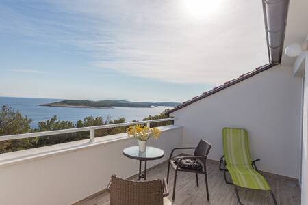 New apartment 2017 with an amazing sea view