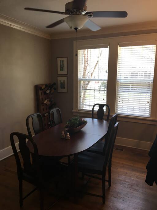Dining room for 6