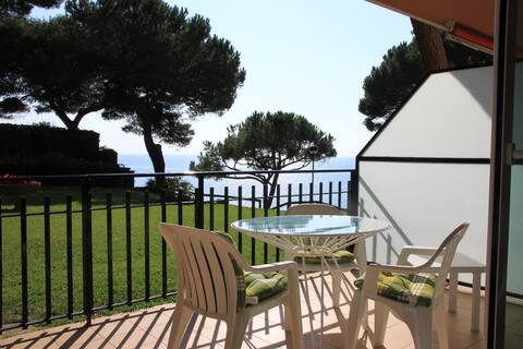 Amazing beach FLAT- direct private acces