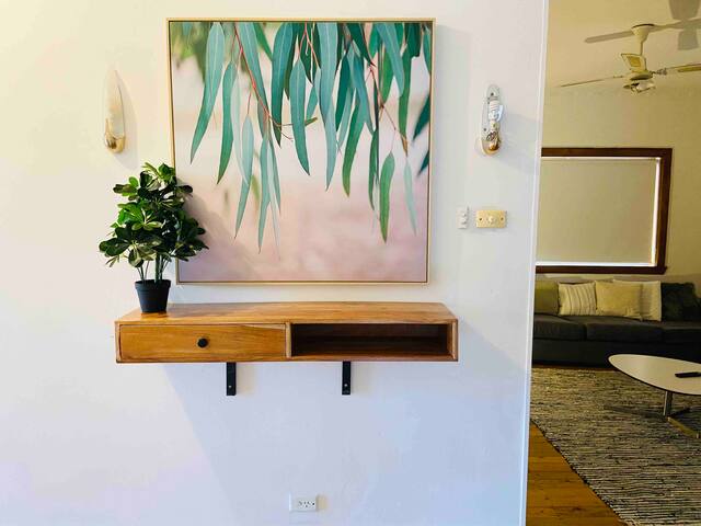 D127 St Albans Lodge 6 bedrooms sleeps 24 gallery image 2