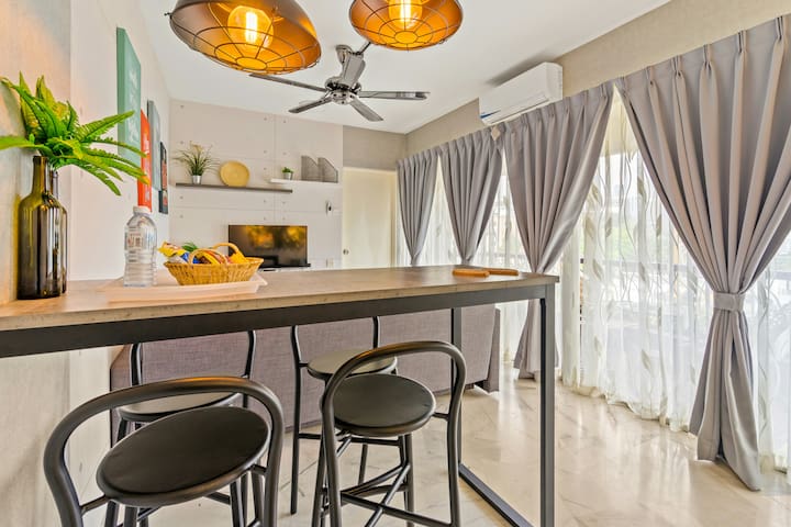 Designer Apt w/ Amazing Balcony @ Bukit Bintang