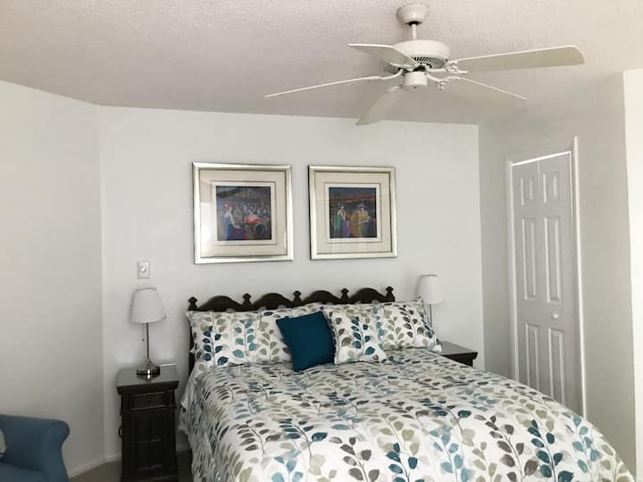 Голяма спалня