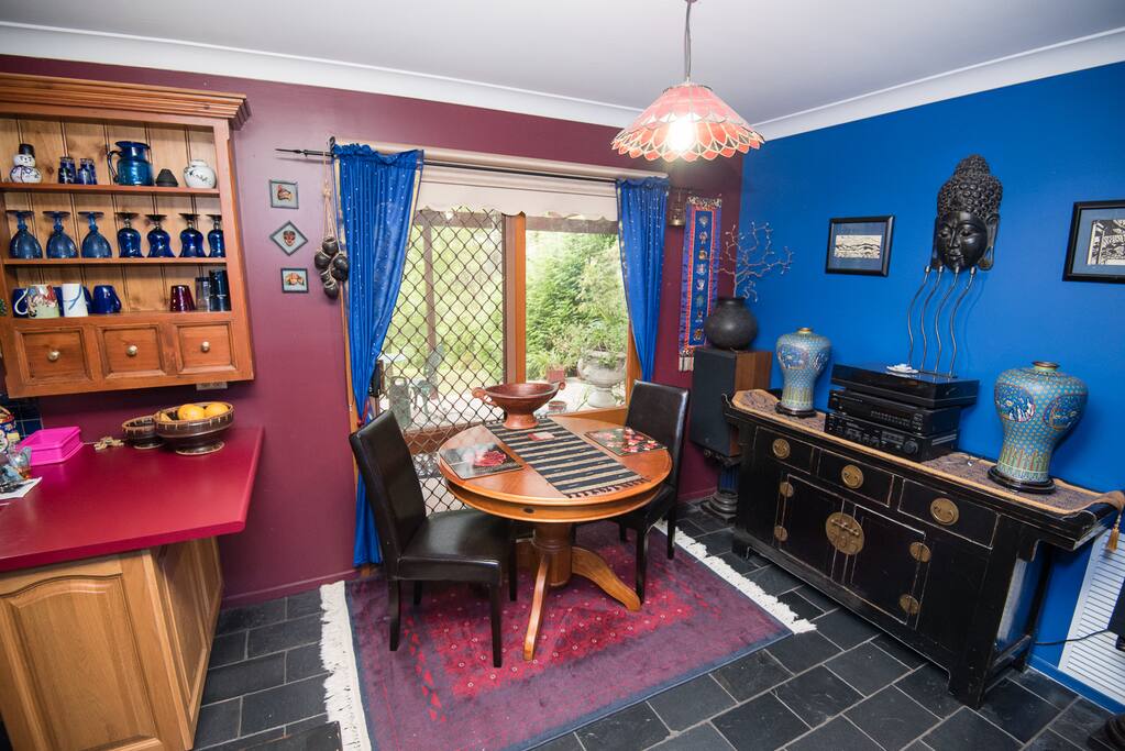 Small dining area adjacent to the kitchen