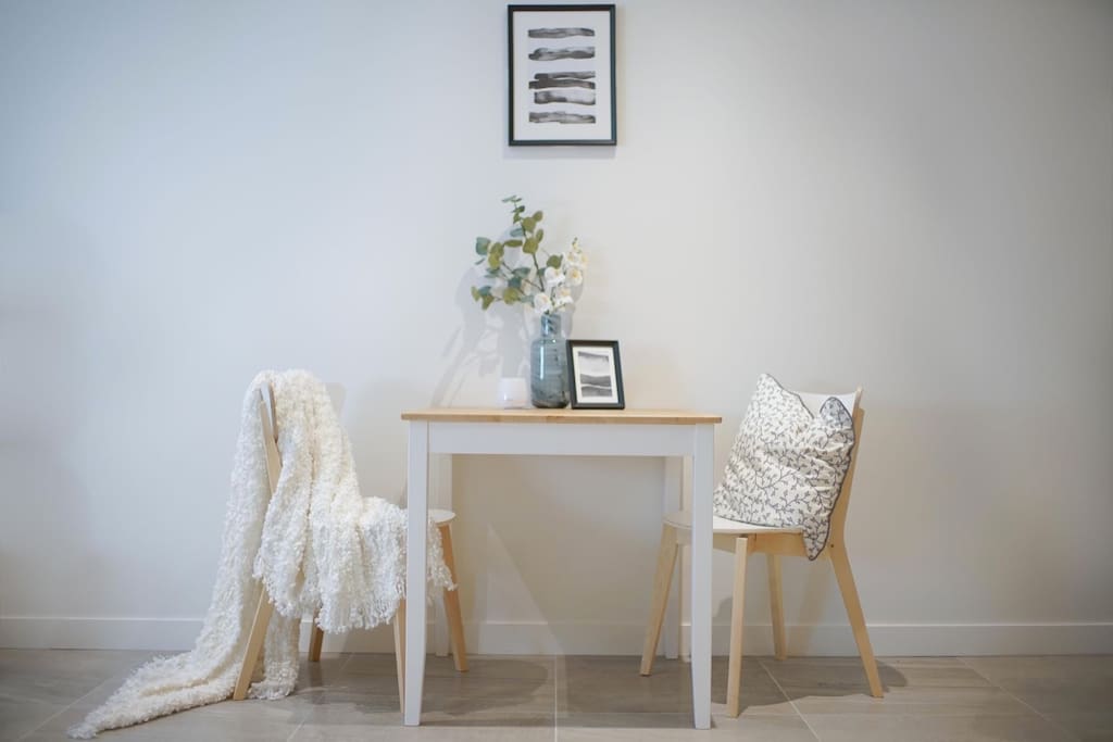 Dinning Table